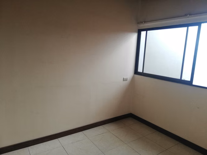 VENTA DE CASA EN CONDOMINIO EN EL CENTRO DE TIBAS, SAN JOSE #6046 - Imagen 4