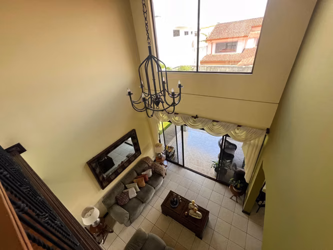 Se vende amplia casa San Pablo de Heredia - Imagen 11