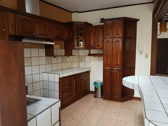 VENTA CASA EN URB OMEGA, CERCA COLEGIO ST CLARE, TRES RIOS - Imagen 7