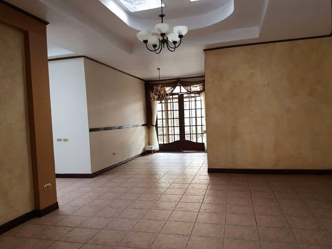 VENTA CASA EN URB OMEGA, CERCA COLEGIO ST CLARE, TRES RIOS - Imagen 5