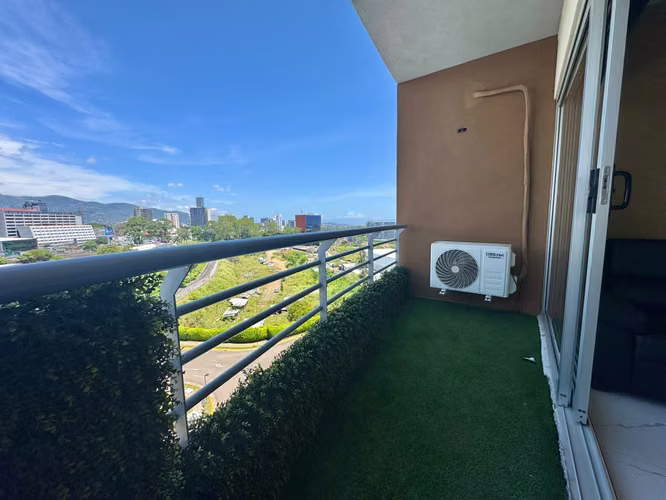 Amplio apartamento amueblado dos dormitorios en torre en Sabana