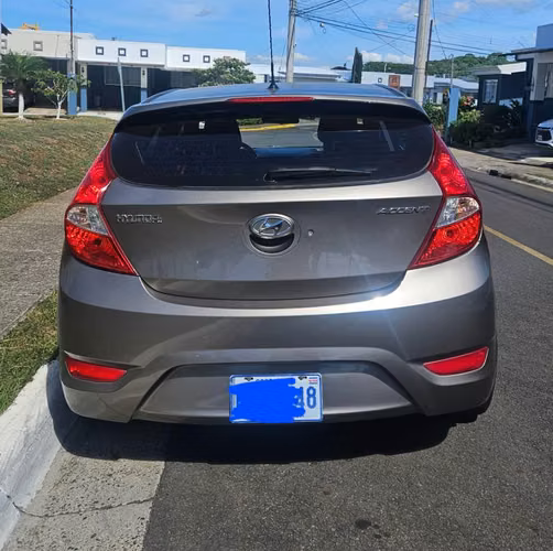 2012 Hyundai Accent GL