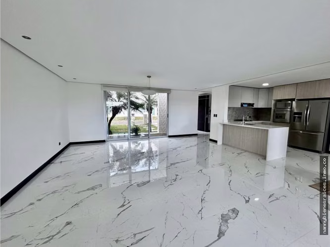 Venta de casa en Pozos, Santa Ana.