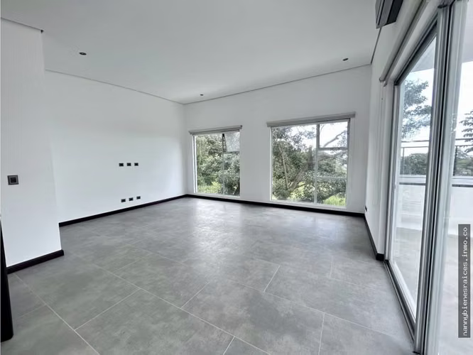Venta de casa en Pozos, Santa Ana.