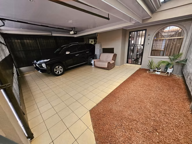 Venta de casa en Residencial Cataluña