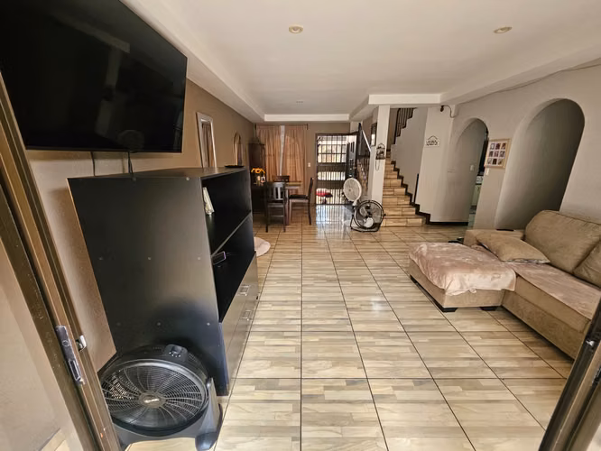 Venta de casa en Residencial Cataluña