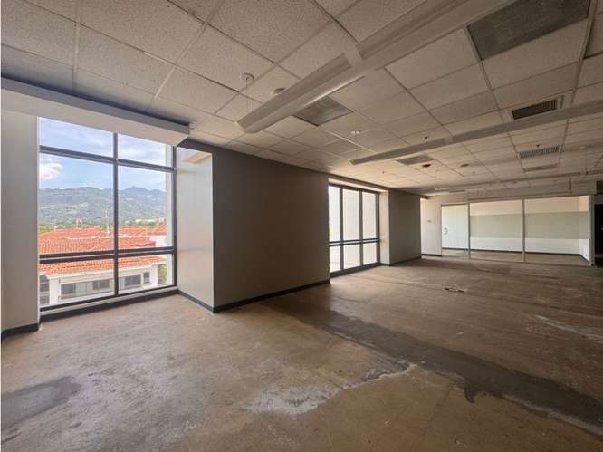 Alquiler de oficinas corporativas en Forum Santa Ana - Imagen 13