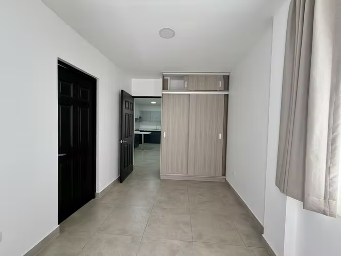 Alquiler de apartamento nuevo. San Antonio de Escazú. Incluye servicios.