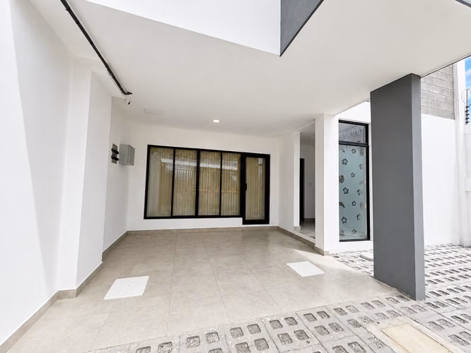 Alquiler de apartamento nuevo. San Antonio de Escazú. Incluye servicios.