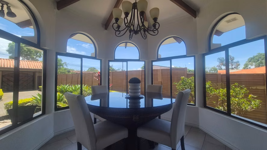 SANTA ANA ¡ UNA JOYA CASA 1 NIVEL INDEPENDIENTE PISCINA VISTAS/ 4HAB/ DE LUJO - Imagen 5