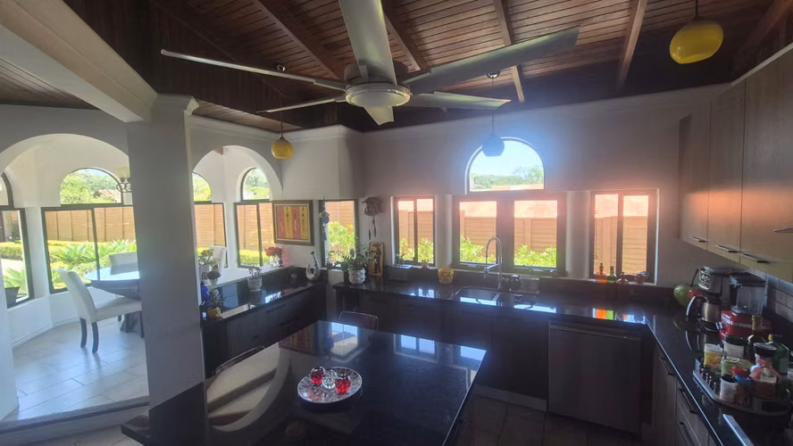 SANTA ANA ¡ UNA JOYA CASA 1 NIVEL INDEPENDIENTE PISCINA VISTAS/ 4HAB/ DE LUJO - Imagen 7