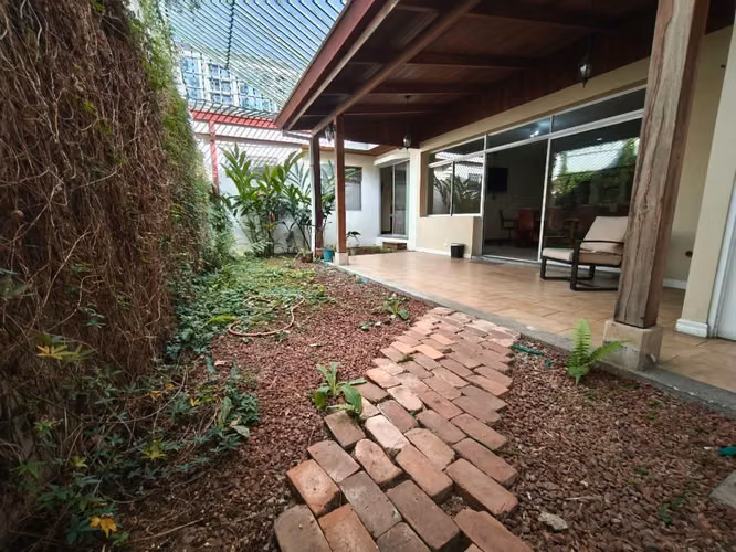 Alquiler casa en Curridabat - Imagen 6