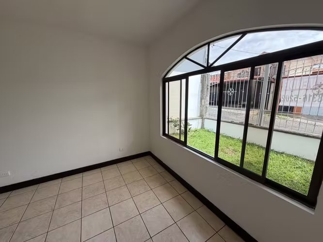 Oportunidad Casa en Venta - San Pablo de Heredia.