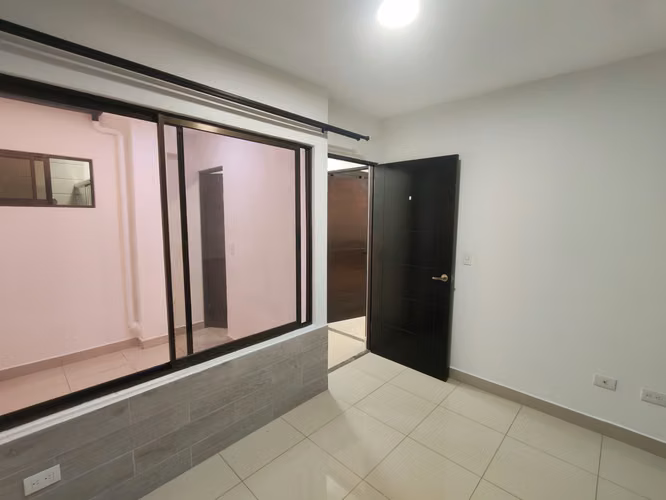 Se vende apartamento en primera planta en Santa Ana Centro. - Imagen 11