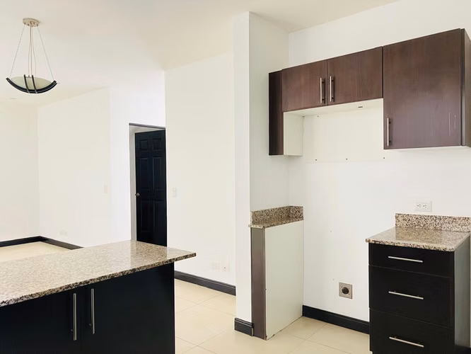 Venta de Casa moderna en Heredia, Ulloa