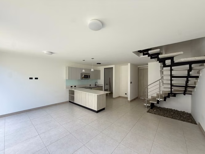 Alquiler de casa en Lindora Vllage - Imagen 4