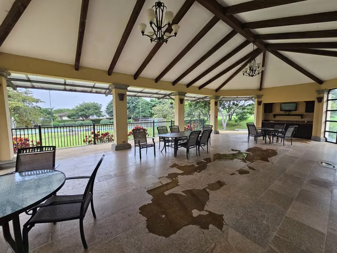 VENDO ESPECTACULAR APARTAMENTO EN CONDOMINIO EN COLINAS DE MONTEALEGRE