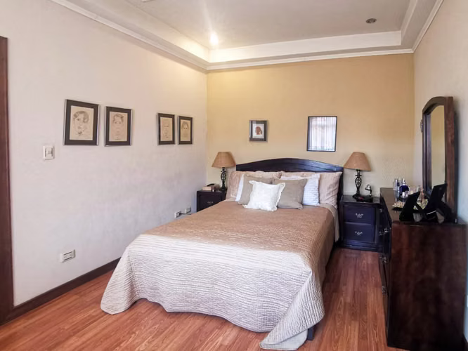 Se vende casa - Condominio Villas de Robledal, San Antonio de Belén (MB)