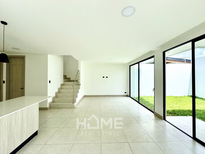 Alquiler de Casa NUEVA de Lujo en Lindora Santa Ana $2850 - Imagen 5