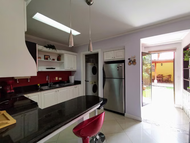 Heredia Alquiler Casa AMUEBLADA en Condominio 3 dor jardin 2 garajes - Imagen 10