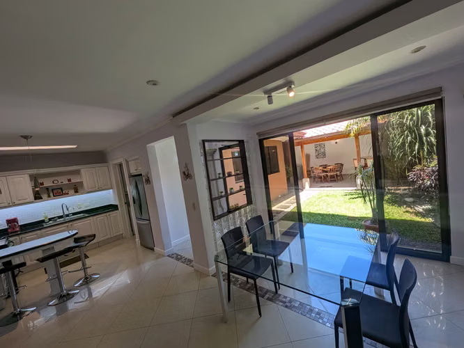 Heredia Alquiler Casa AMUEBLADA en Condominio 3 dor jardin 2 garajes - Imagen 6
