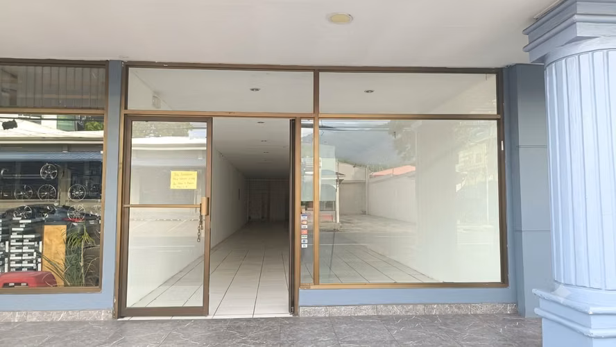 Alquiler de local comercial Escazú sobre carretera principal - Imagen 6