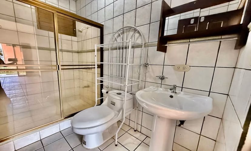 Se alquila casa Una planta Condominio en San Rafael Montes de Oca