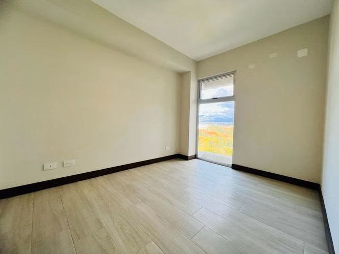 Se alquila apartamento en condominio en La Uruca con amenidades - Imagen 6