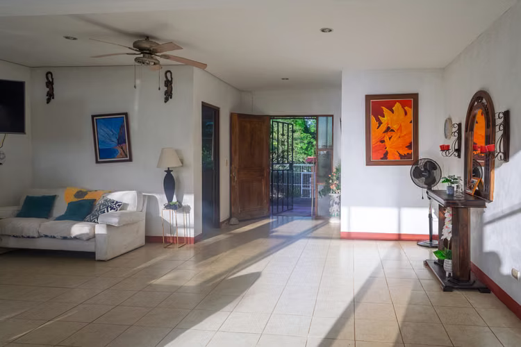NUEVO PRECIO | Casa de Lujo con Vista al Mar | Piscina | 6 Habitaciones | 5.000 m²