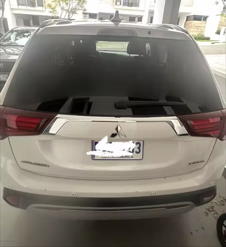Mitsubishi Outlander 2022, como nuevo - récord agencia