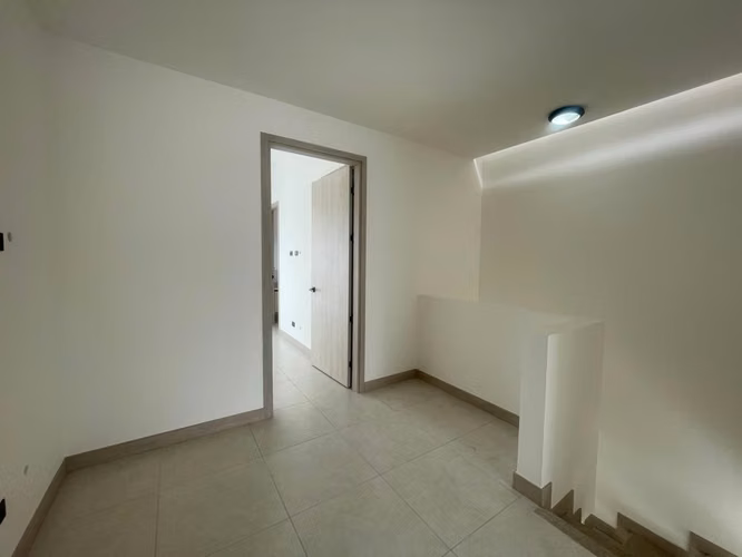 Linda casa contemporánea , nueva lista a pasarse