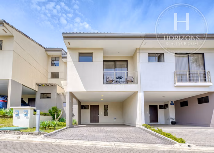 Casa en Venta en Condominio La Estefana en Sabanilla 3 Habitaciones NJA1408DM