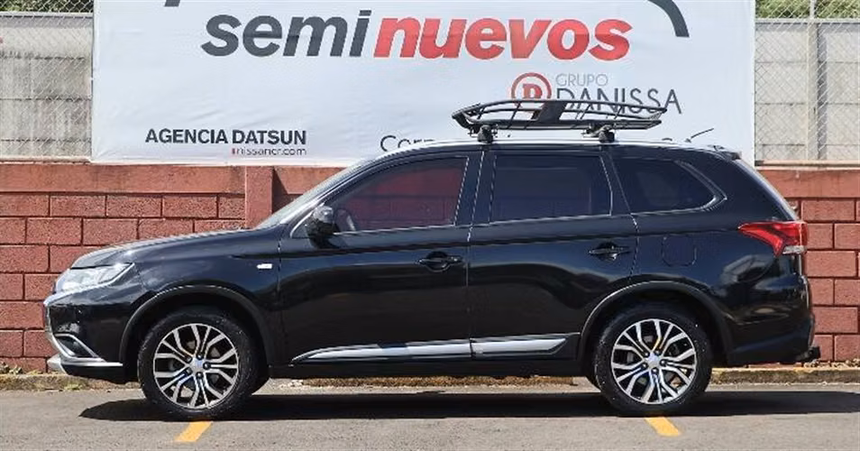 MITSUBISHI OUTLANDER 2017 AUTOMÁTICA GASOLINA NEGRO - Imagen 3