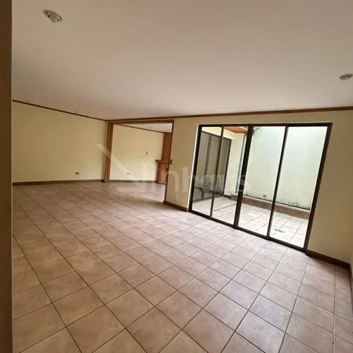id 40002  Venta de Hermosa Casa en Condominio en Freses