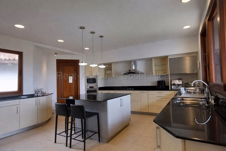 Casa en Venta en Condominio Monterán - Ultra Lujo, Exclusividad y Vista Panorámica al Campo de Golf