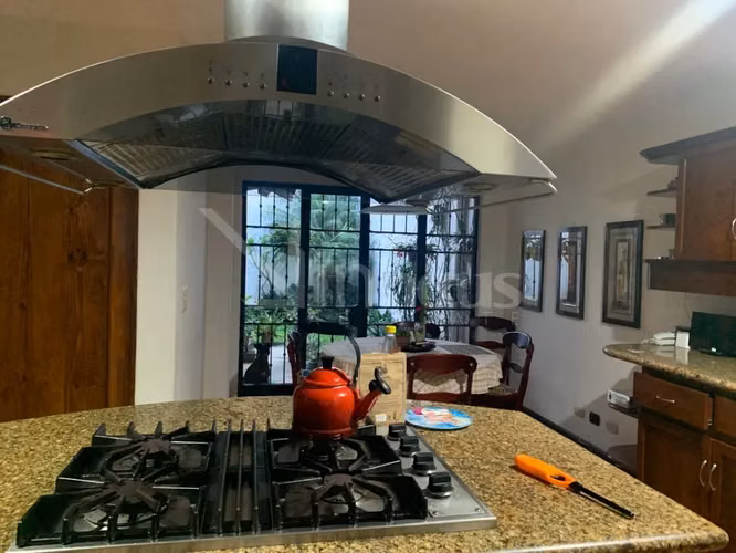 id 38225 Venta de Casa en Condominio en Residencial