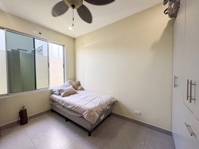 Casa Belen Cariari one-level home with pool