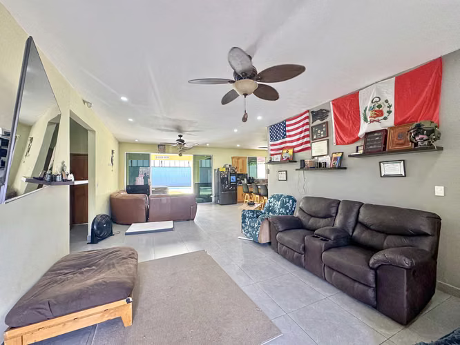 Casa Belen Cariari one-level home with pool
