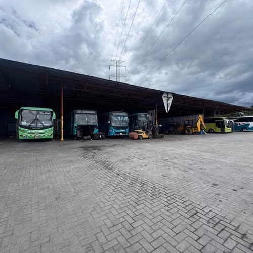 ALQUILER DE BODEGAS Y PREDIO - GUACIMA / ALAJUELA - Imagen 5