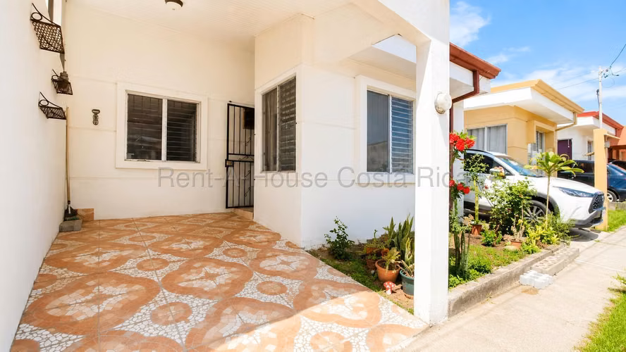 Casa en Venta en Condominio - Agua Caliente, Cartago