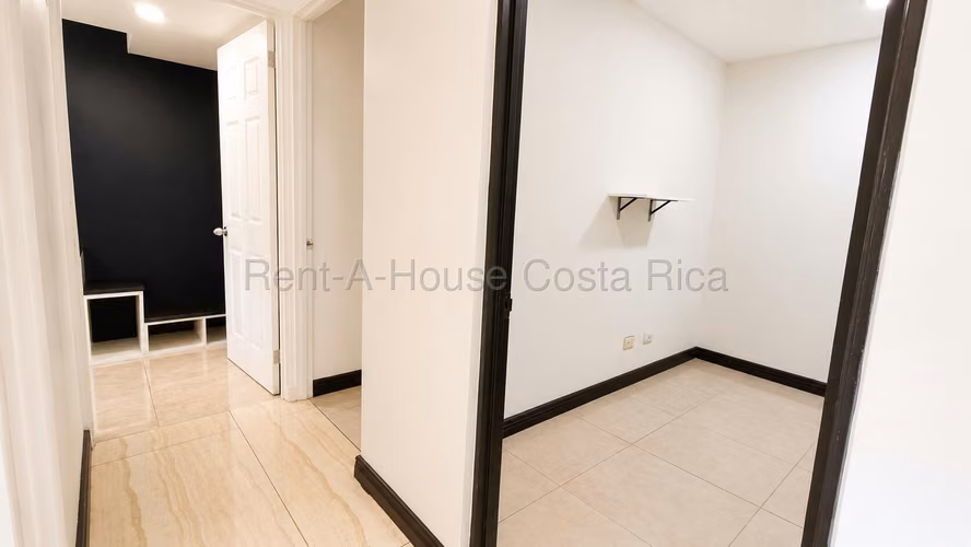 Casa en Venta en Condominio - Agua Caliente, Cartago
