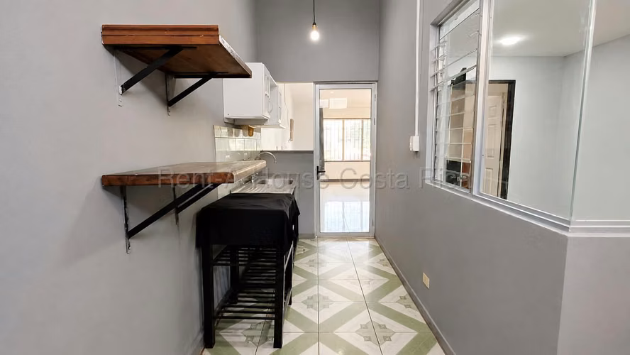 Casa en Venta en Condominio - Agua Caliente, Cartago