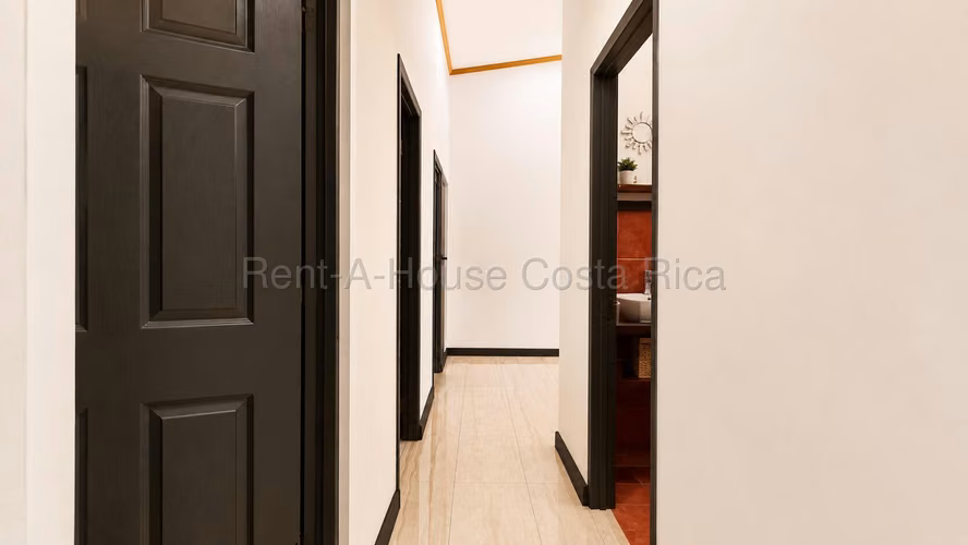 Casa en Venta en Condominio - Agua Caliente, Cartago