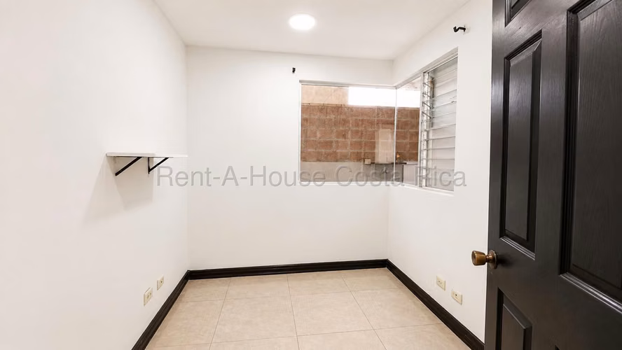 Casa en Venta en Condominio - Agua Caliente, Cartago