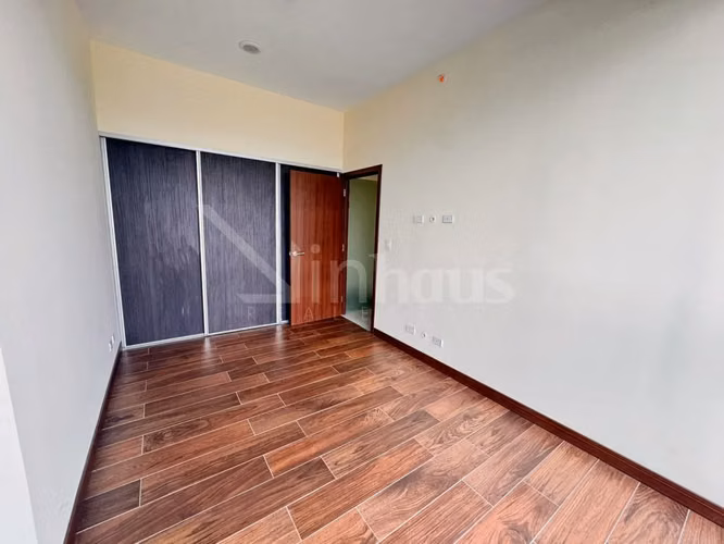 id 42480 Vive donde todo sucede, apto en Torre Los Yoses - Imagen 5
