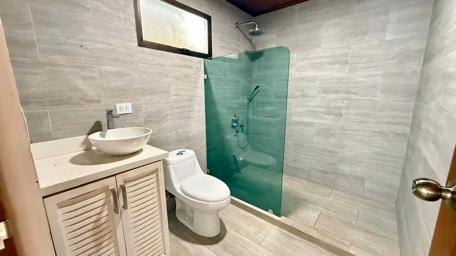 Casa en alquiler en Heredia, Belén Los Arcos | Amplios espacios y jardín - Imagen 13