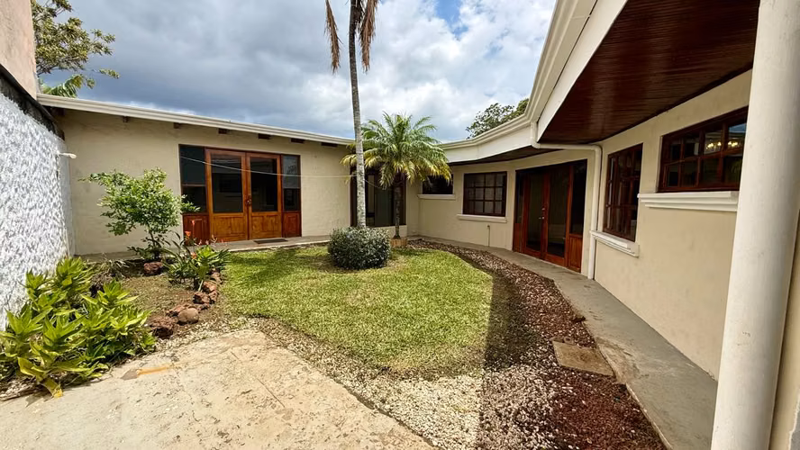 Casa en alquiler en Heredia, Belén Los Arcos | Amplios espacios y jardín - Imagen 20