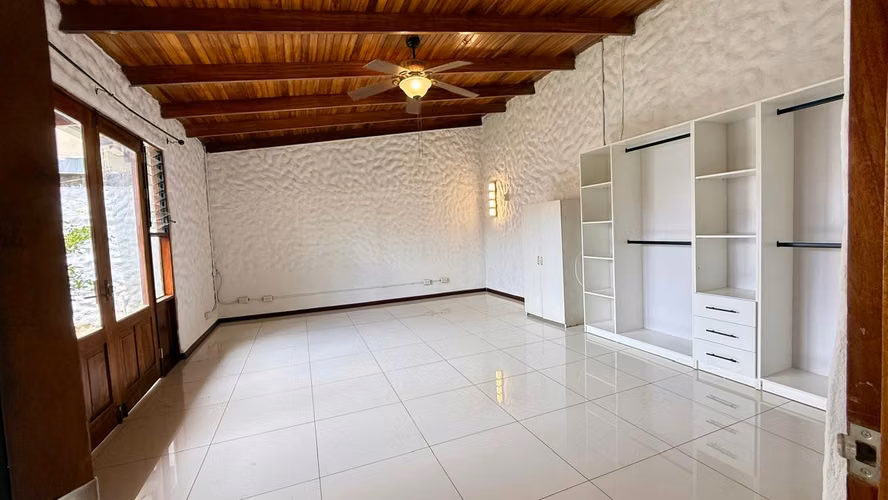 Casa en alquiler en Heredia, Belén Los Arcos | Amplios espacios y jardín - Imagen 15