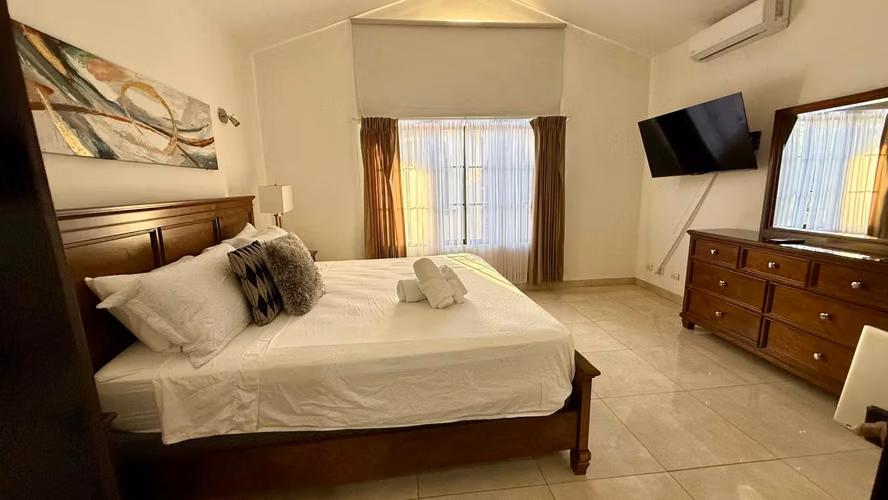 Alquiler de Casa en Heredia Ciudad Cariari | Amoblada o Sin Muebles | Excelente Ubicación