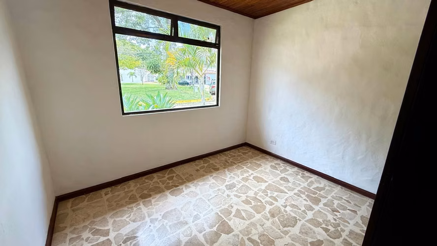 Casa en alquiler en Heredia, Belén Los Arcos | Amplios espacios y jardín - Imagen 10
